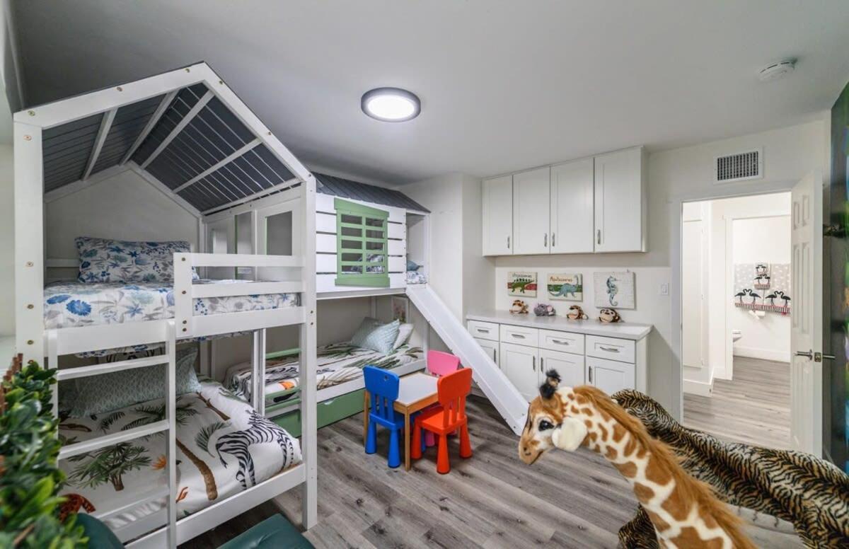 Spacious Disneyland 5 Bedroom 4 Bath House With Game Room Anaheim Exterior foto
